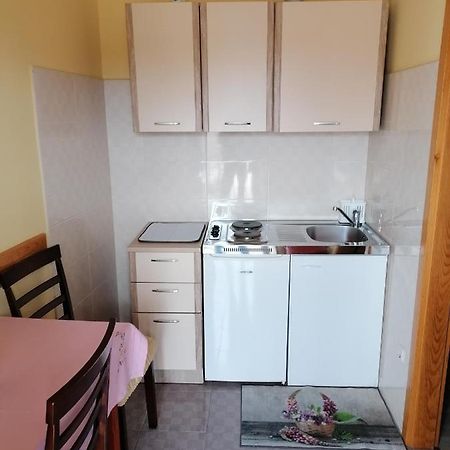 Apartments Vellico Bale Bagian luar foto
